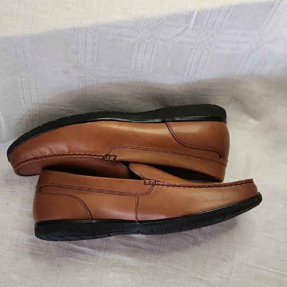 NWOT Dockers Brown Leather Slip-On Loafers with Moccasin Seam - Picture 6 of 8